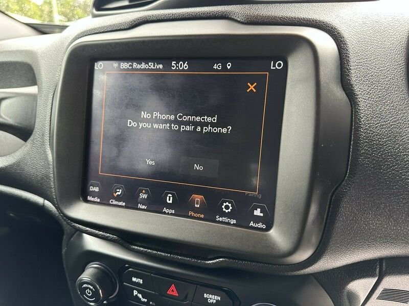 Used Jeep Renegade 2020 for sale - 76034990: Photo 28