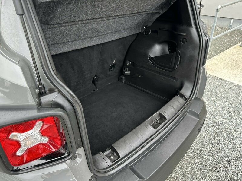 Used Jeep Renegade 2020 for sale - 76034990: Photo 36