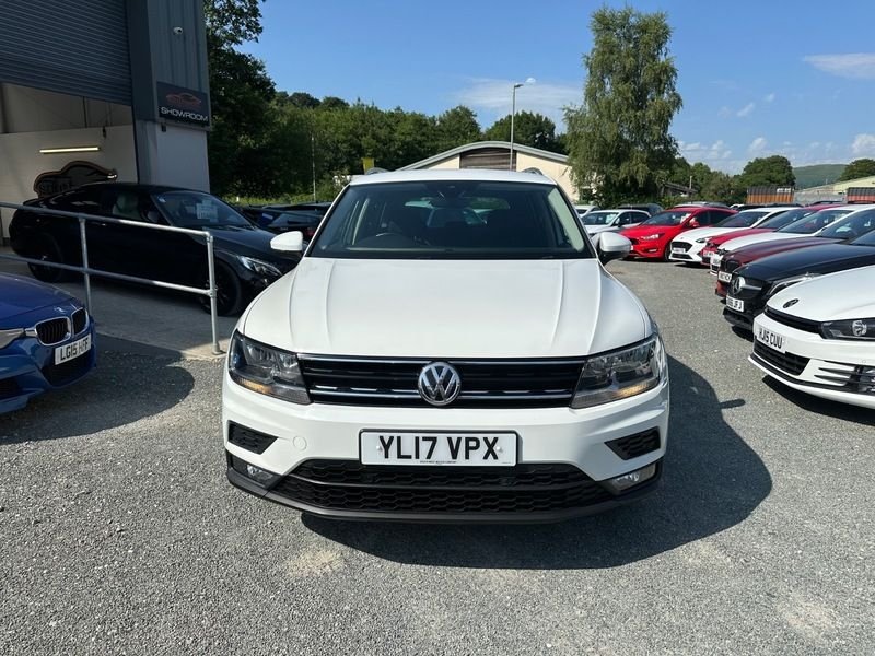 Used Volkswagen Tiguan 2017 for sale - 76765044: Photo 2