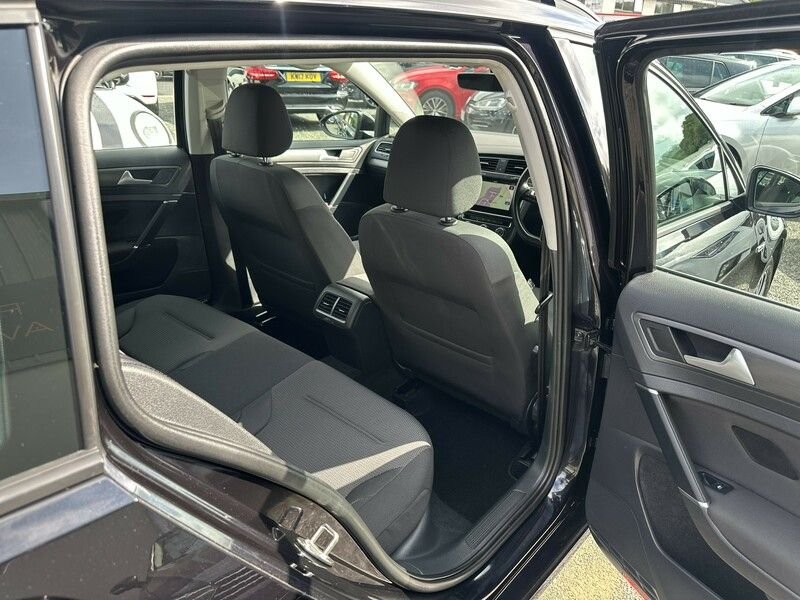 Used Volkswagen Golf 2018 for sale - 76765046: Photo 17