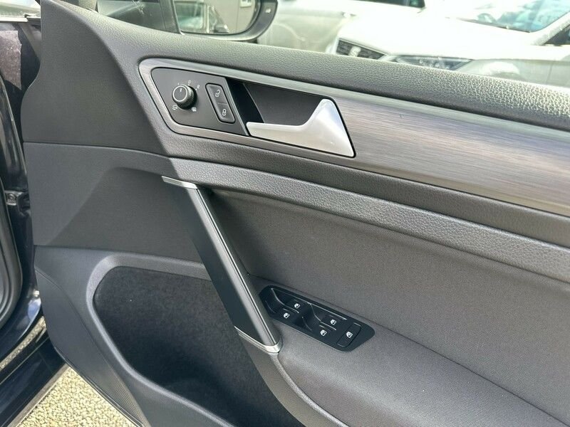 Used Volkswagen Golf 2018 for sale - 76765046: Photo 37