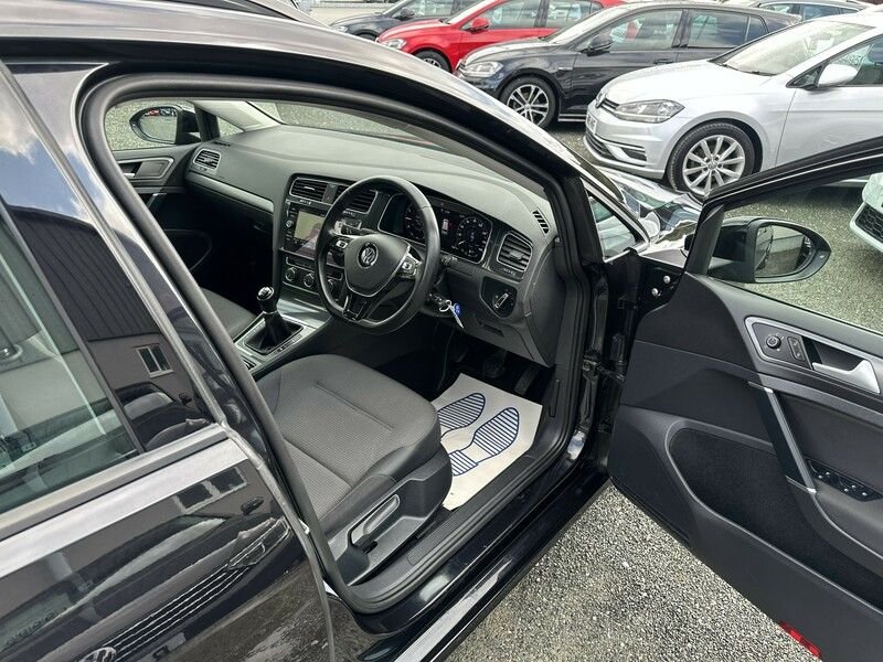 Used Volkswagen Golf 2018 for sale - 76765046: Photo 9