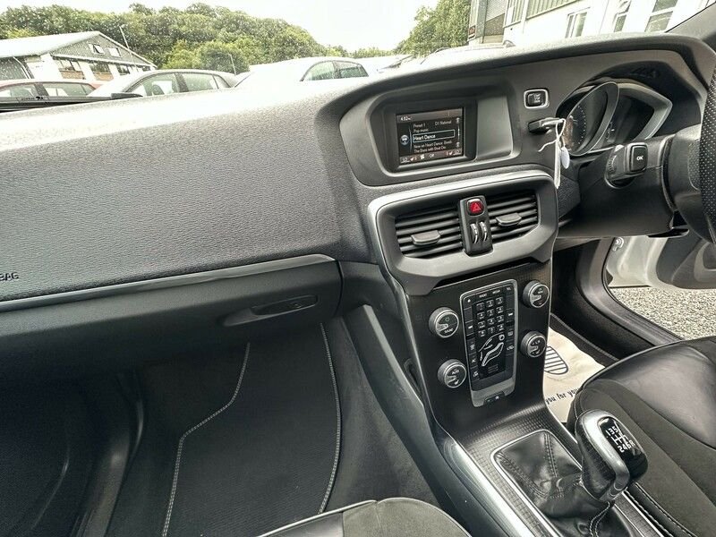 Used Volvo V40 2016 for sale - 76765047: Photo 23