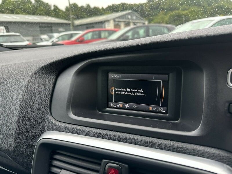 Used Volvo V40 2016 for sale - 76765047: Photo 25