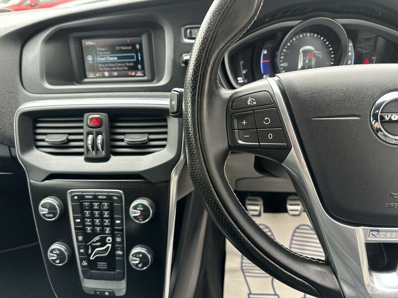 Used Volvo V40 2016 for sale - 76765047: Photo 29