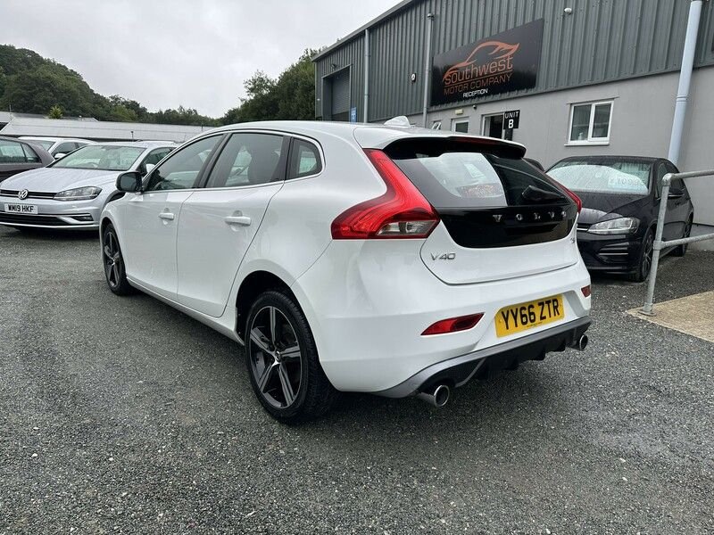 Used Volvo V40 2016 for sale - 76765047: Photo 4