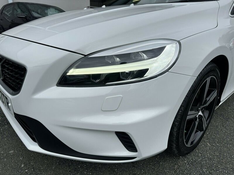 Used Volvo V40 2016 for sale - 76765047: Photo 43