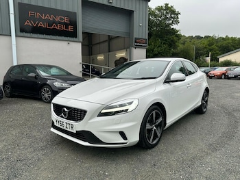 Used Volvo V40 2016 for sale - 75503597: Photo