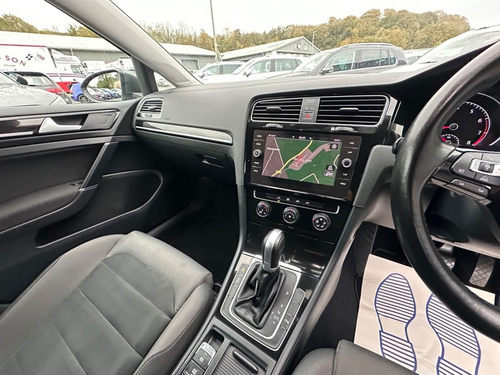 Used Volkswagen Golf 2017 for sale - 76291924: Photo 21