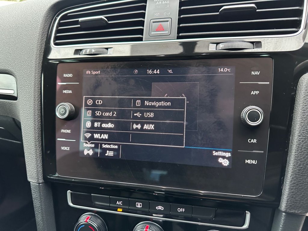 Used Volkswagen Golf 2017 for sale - 76291924: Photo 25