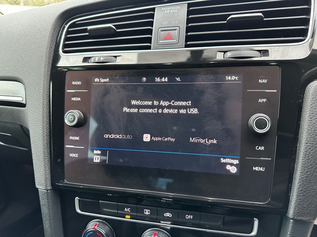 Used Volkswagen Golf 2017 for sale - 76291924: Photo 27