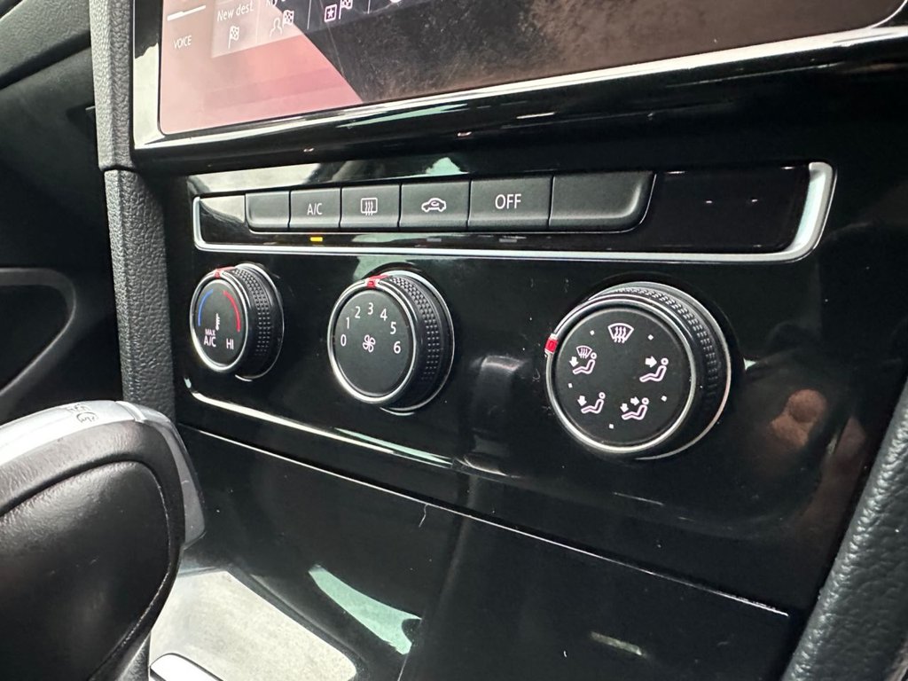 Used Volkswagen Golf 2017 for sale - 76291924: Photo 29