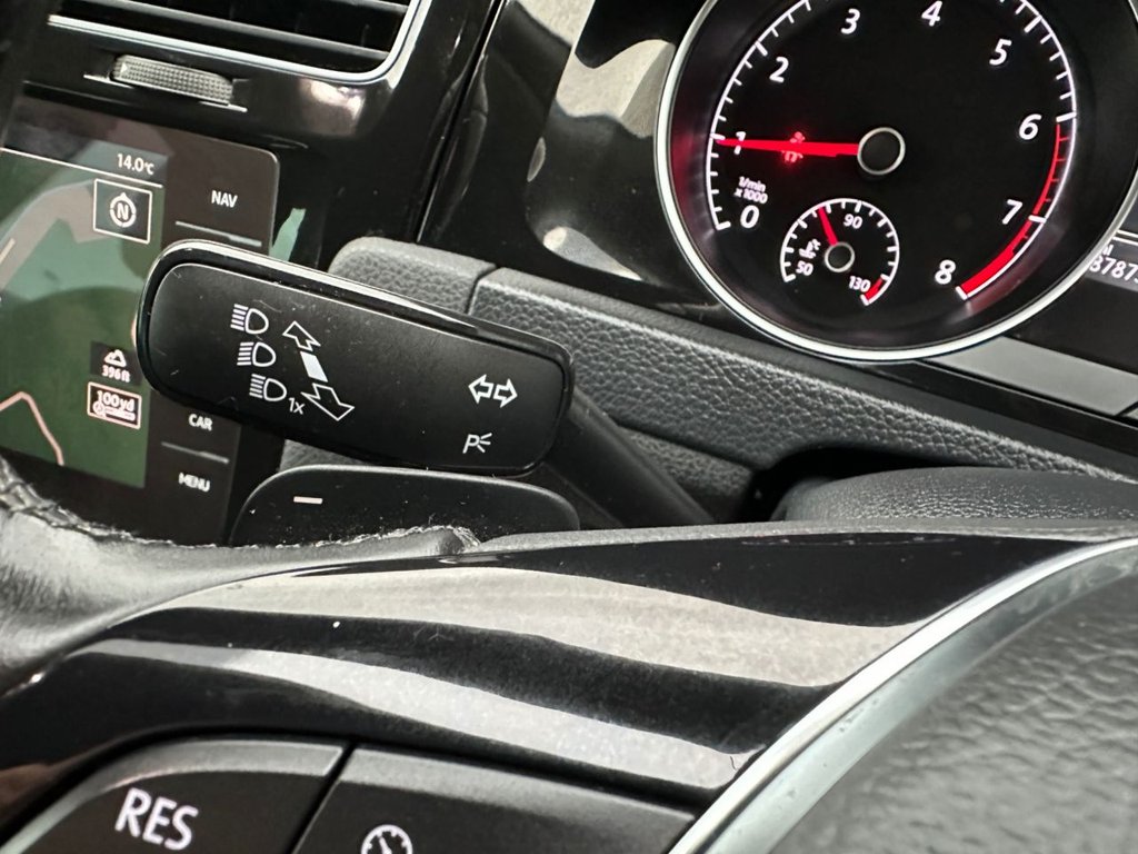 Used Volkswagen Golf 2017 for sale - 76291924: Photo 33