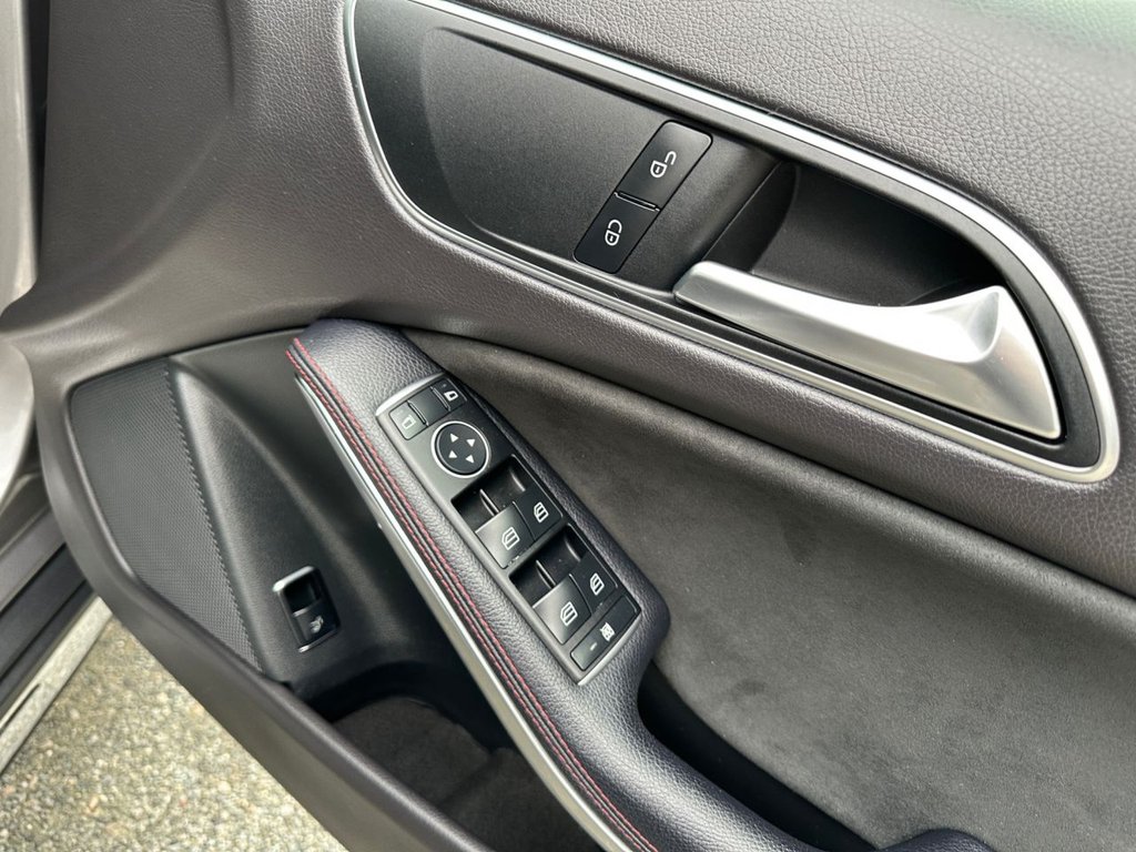 Used Mercedes-Benz GLA 2017 for sale - 76236001: Photo 36