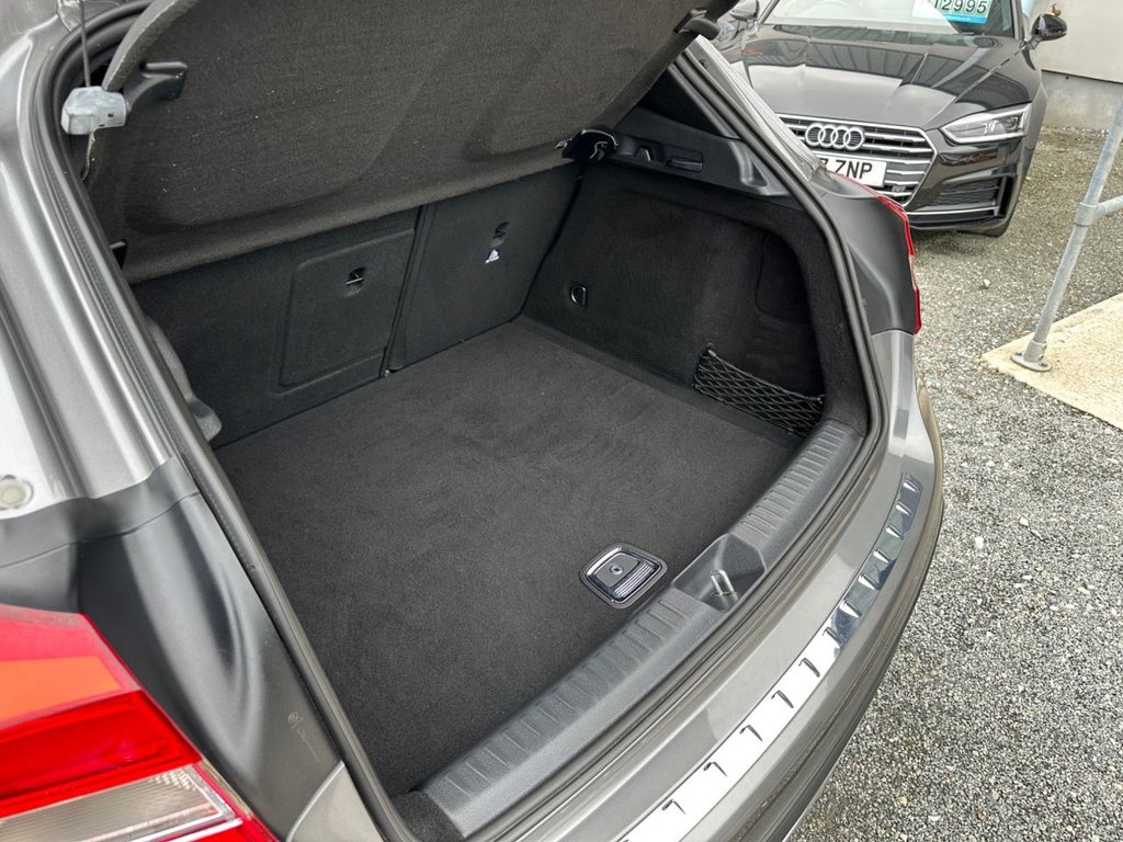 Used Mercedes-Benz GLA 2017 for sale - 76236001: Photo 37