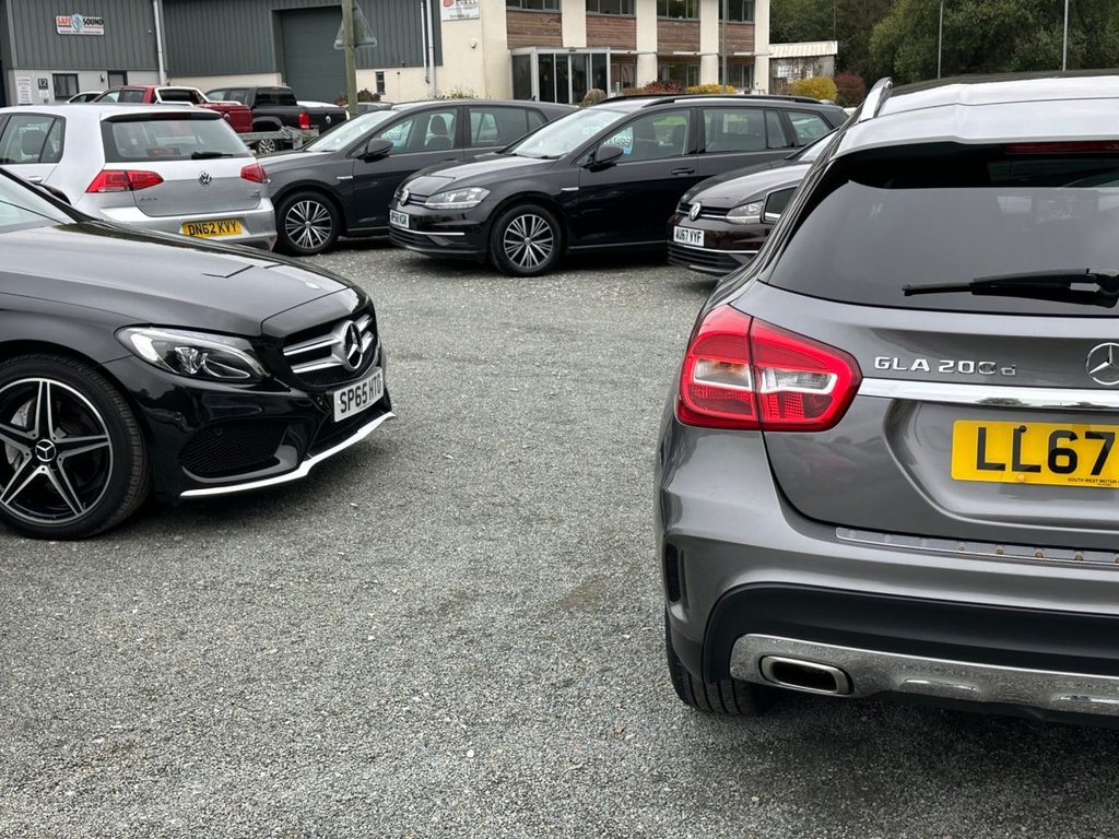 Used Mercedes-Benz GLA 2017 for sale - 76236001: Photo 48