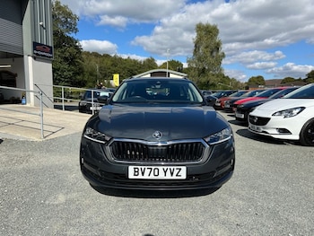 Used Skoda Octavia 2020 for sale - 76048572: Photo 2
