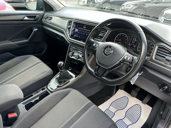 Used Volkswagen T-Roc 2018 for sale - 76035010: Photo 10