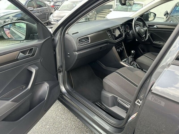 Used Volkswagen T-Roc 2018 for sale - 76035010: Photo 12