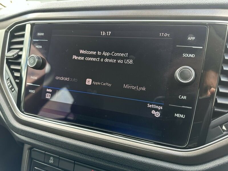 Used Volkswagen T-Roc 2018 for sale - 76035010: Photo 25