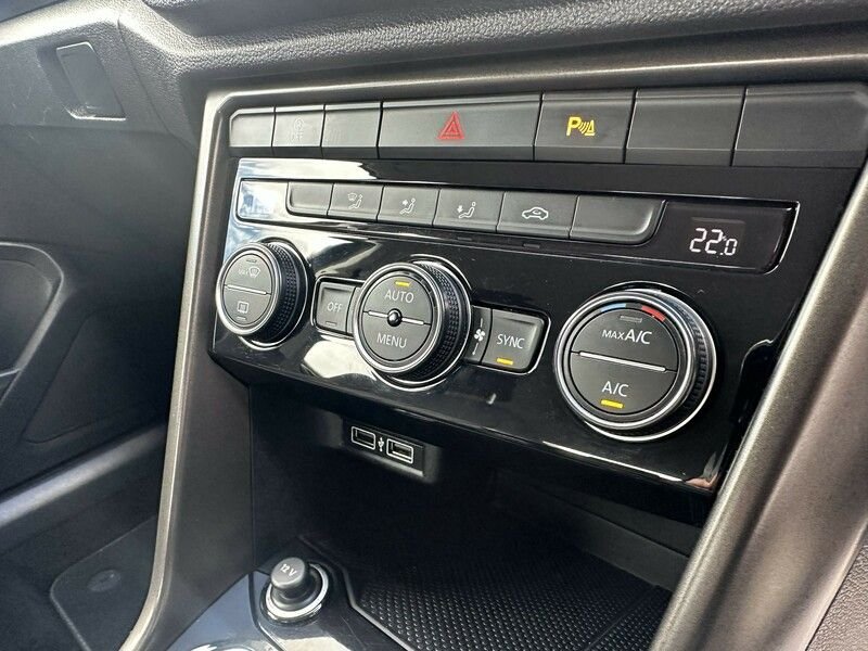 Used Volkswagen T-Roc 2018 for sale - 76035010: Photo 27