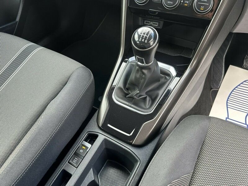 Used Volkswagen T-Roc 2018 for sale - 76035010: Photo 28