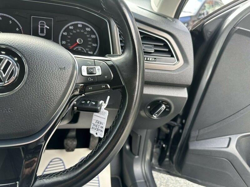 Used Volkswagen T-Roc 2018 for sale - 76035010: Photo 30