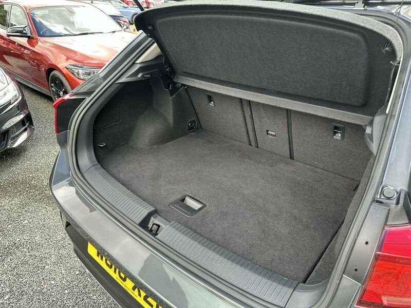 Used Volkswagen T-Roc 2018 for sale - 76035010: Photo 36