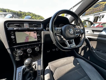 Used Volkswagen Golf 2018 for sale - 79166980: Photo