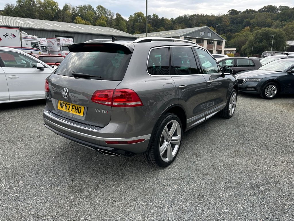 Used Volkswagen Touareg 2017 for sale - 76147907: Photo 6