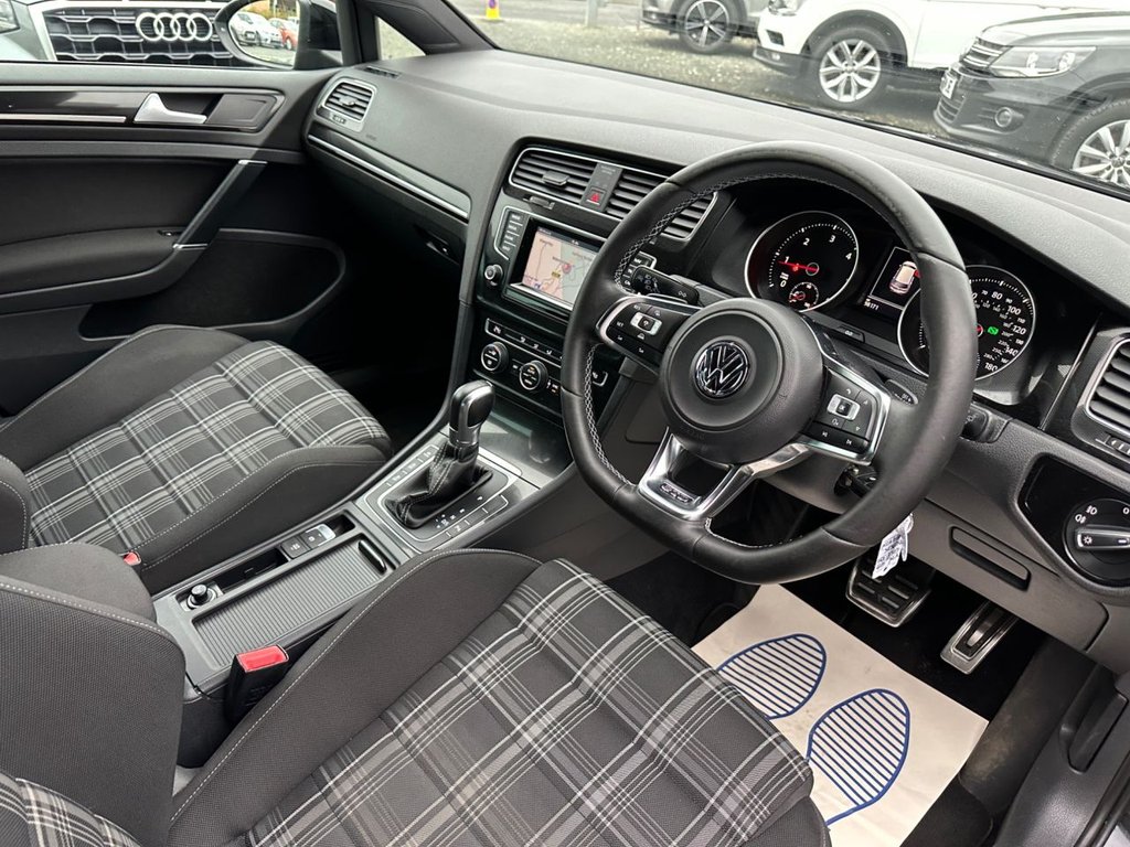 Used Volkswagen Golf 2014 for sale - 76291473: Photo 10