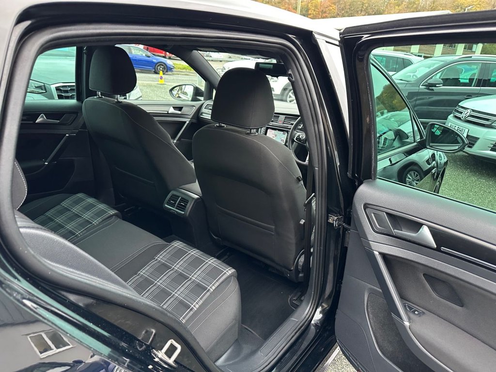 Used Volkswagen Golf 2014 for sale - 76291473: Photo 17