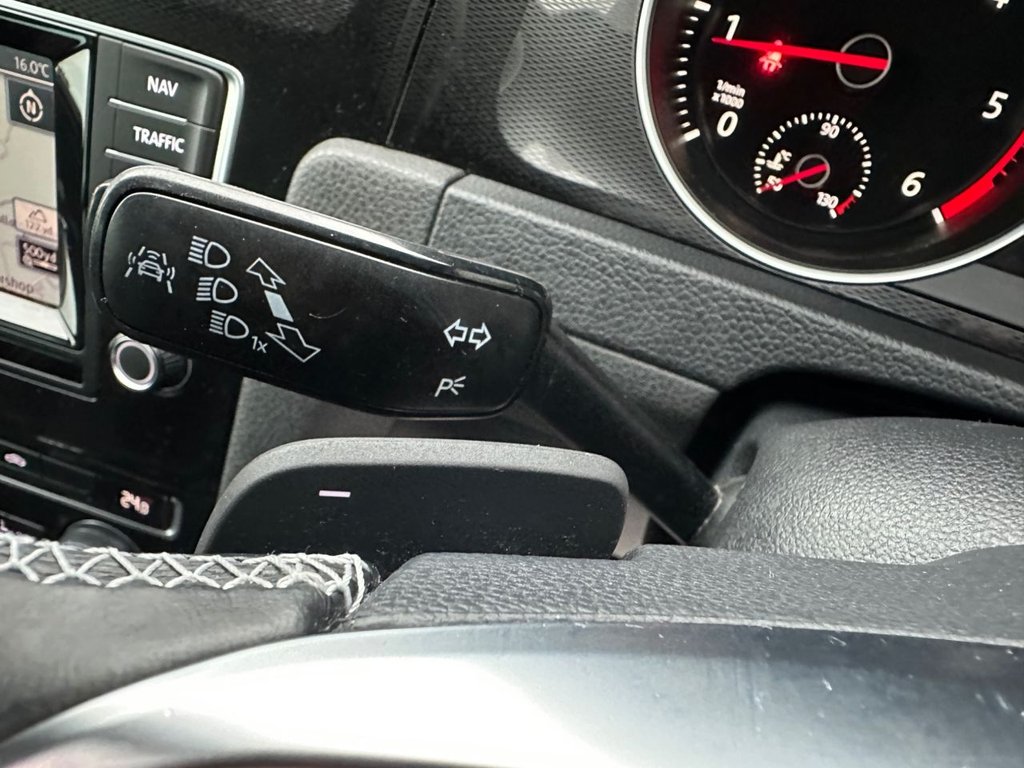 Used Volkswagen Golf 2014 for sale - 76291473: Photo 32