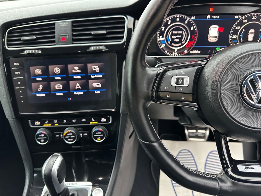 Used Volkswagen Golf 2020 for sale - 76536160: Photo 31