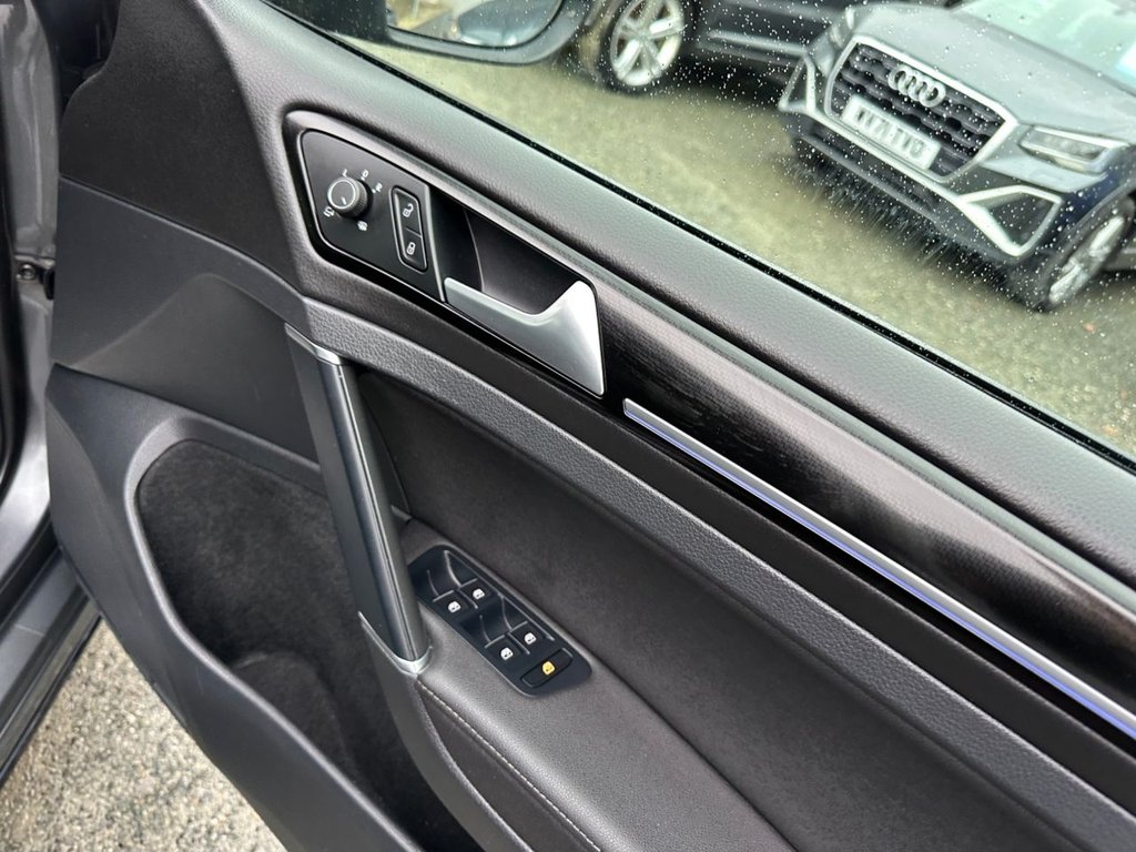 Used Volkswagen Golf 2020 for sale - 76536160: Photo 36