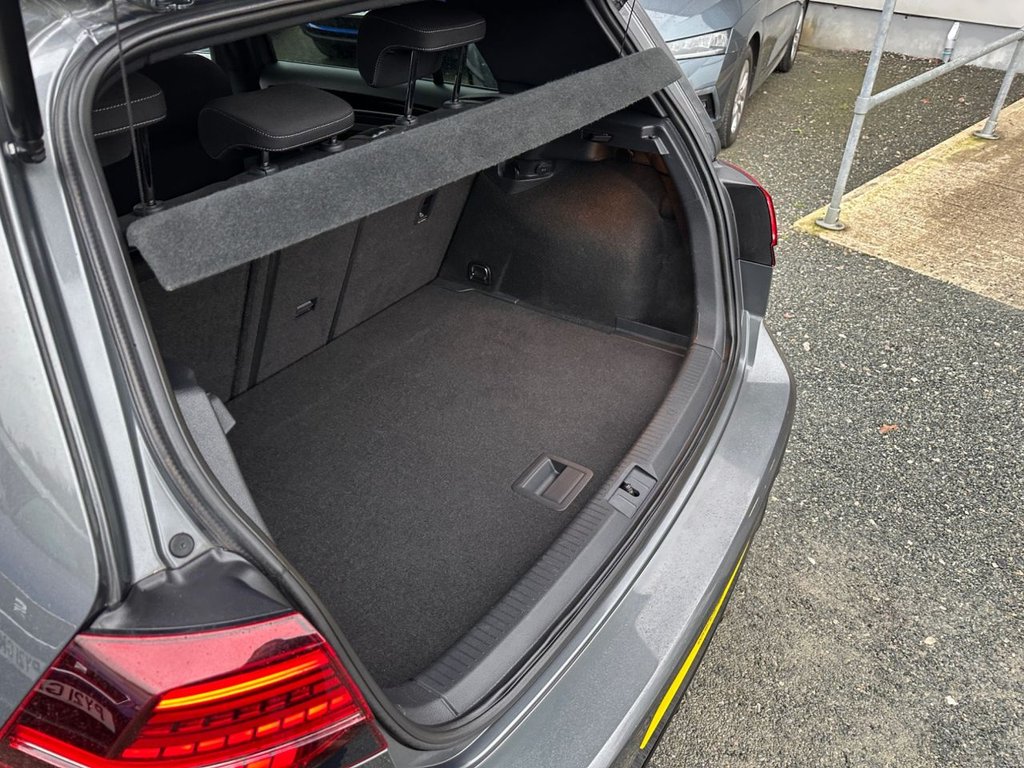 Used Volkswagen Golf 2020 for sale - 76536160: Photo 37