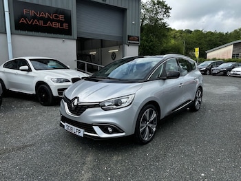 Used Renault Grand Scenic 2018 for sale - 78806162: Photo