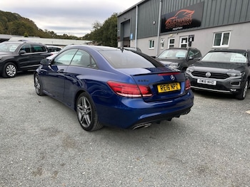 Used Mercedes-Benz E Class 2016 for sale - 76280232: Photo 4