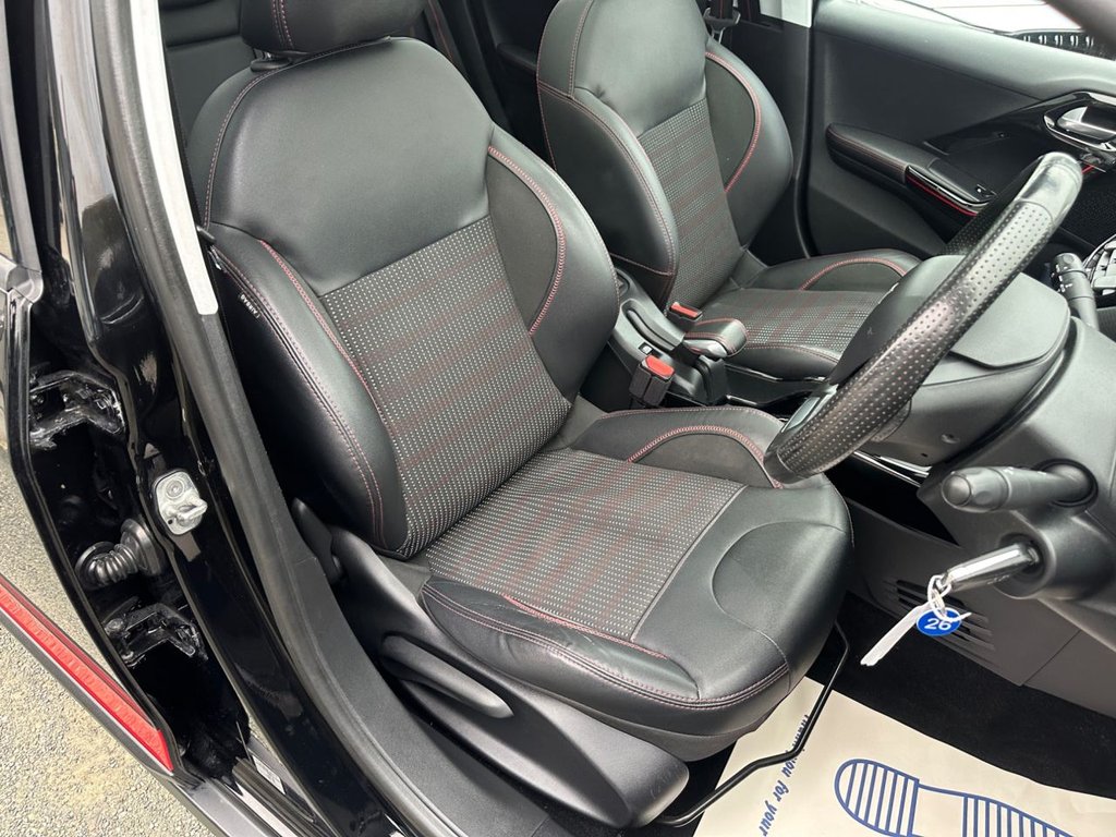 Used Peugeot 2008 2017 for sale - 77976409: Photo 11