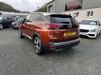 Used Peugeot 3008 2018 for sale - 77370110: Photo