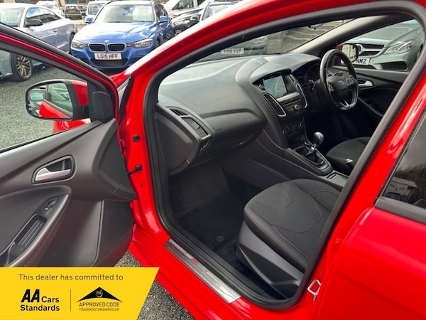 Used Ford Focus 2017 for sale - 76034984: Photo 10