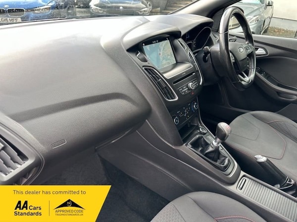 Used Ford Focus 2017 for sale - 76034984: Photo 11
