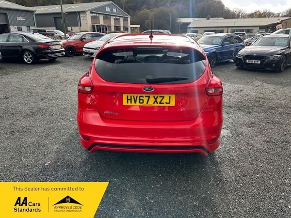 Used Ford Focus 2017 for sale - 76034984: Photo 5