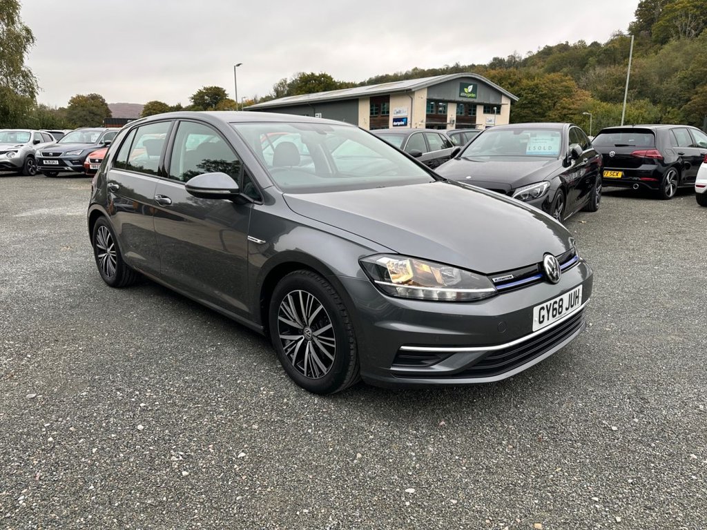 Used Volkswagen Golf 2018 for sale - 76235848: Photo 1