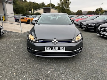 Used Volkswagen Golf 2018 for sale - 76235848: Photo 2