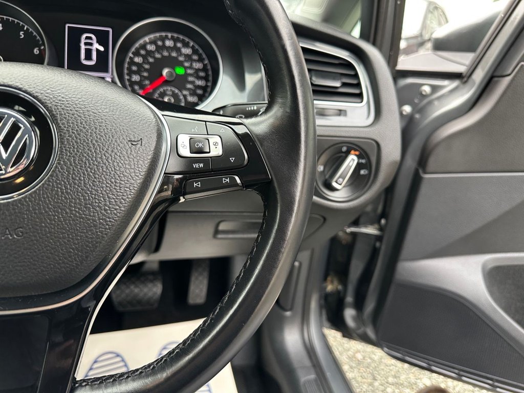 Used Volkswagen Golf 2018 for sale - 76235848: Photo 33