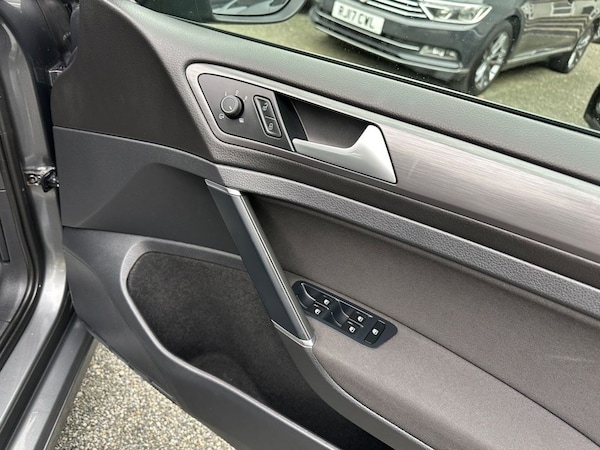 Used Volkswagen Golf 2018 for sale - 76235848: Photo 35