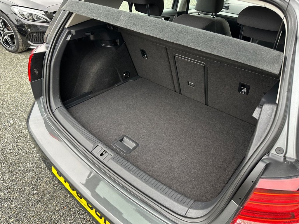 Used Volkswagen Golf 2018 for sale - 76235848: Photo 38