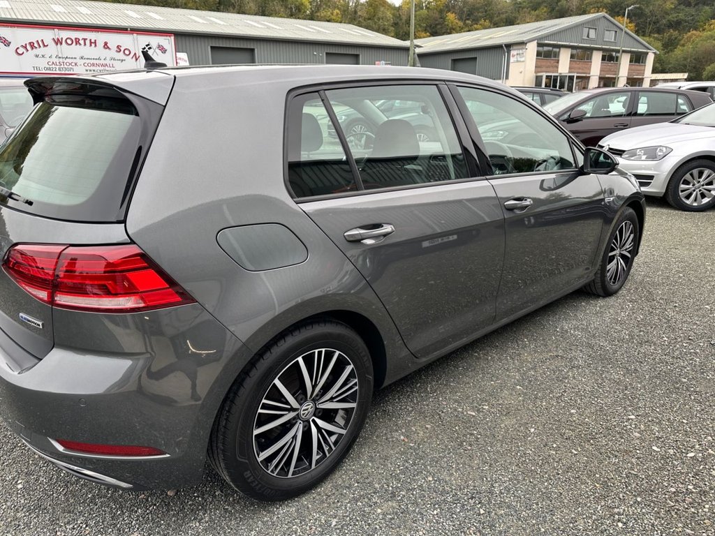 Used Volkswagen Golf 2018 for sale - 76235848: Photo 39