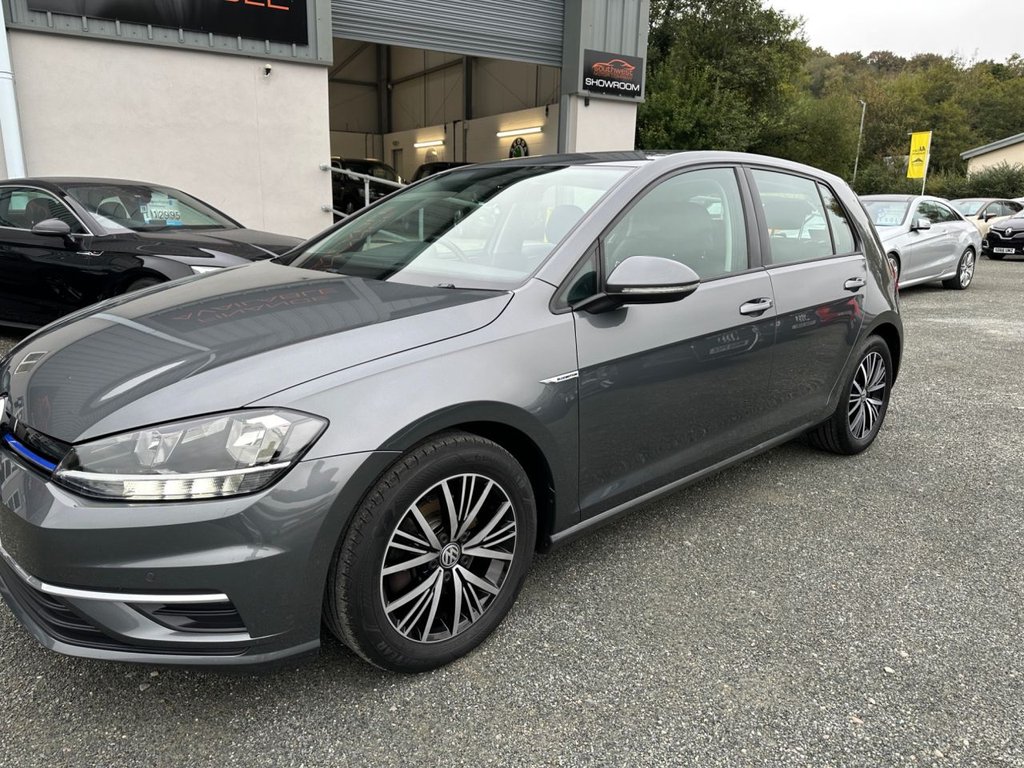 Used Volkswagen Golf 2018 for sale - 76235848: Photo 41